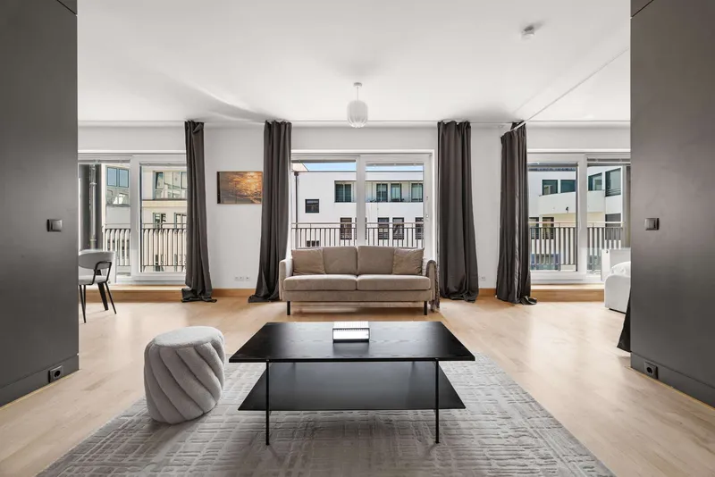 Hochwertige 2-Zimmer Wohnung in Mitte - voll möbliert — photo 1